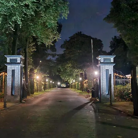 Hderh - Eco Op De Ijsvogel, Zwembaden, Kids Fun, En Rust Voorthuizen